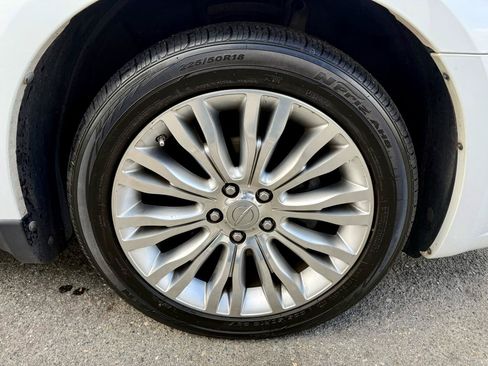 Used 2011 Chrysler 200 Limited FWD image 35