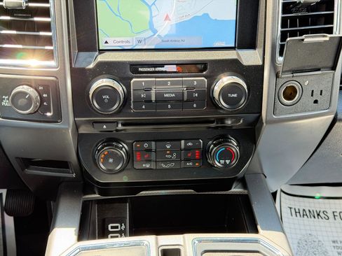 Used 2017 Ford F150 XLT w/ Equipment Group 302A Luxury AWD/4WD image 58