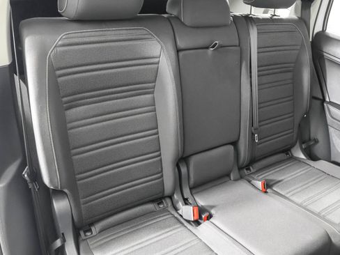 Used 2024 Volkswagen Tiguan S image 40