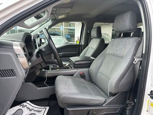 Used 2022 Ford F150 XLT w/ Equipment Group 302A High AWD/4WD image 10