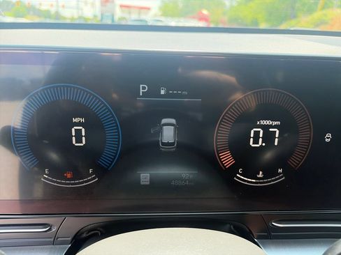 Used 2024 Hyundai Kona SEL AWD/4WD image 16