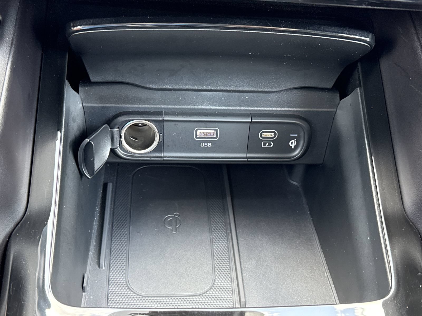Used 2024 Kia Telluride S w/ S Sunroof Package FWD image 29