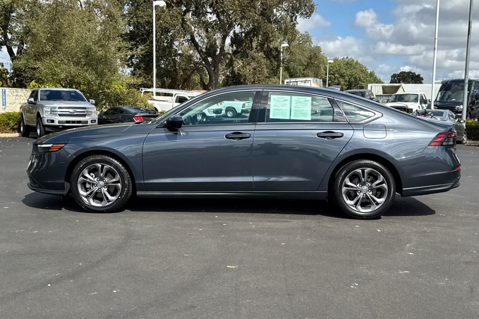 Used 2023 Honda Accord EX image 5