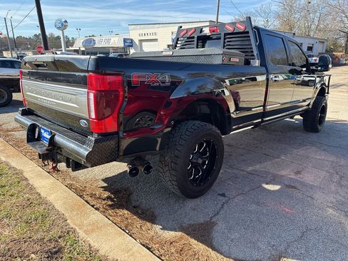 Used 2022 Ford F350 Platinum w/ FX4 Off-Road Package image 8
