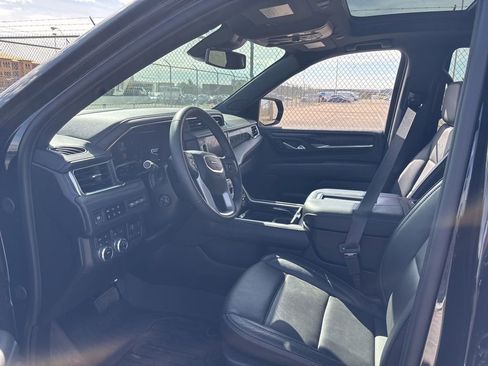 Used 2024 GMC Yukon Denali w/ Max Trailering Package image 9