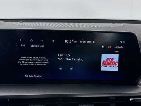 Used 2024 Kia Telluride S image 12