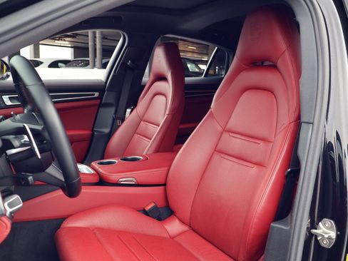 Certified 2023 Porsche Panamera 4 AWD/4WD image 5