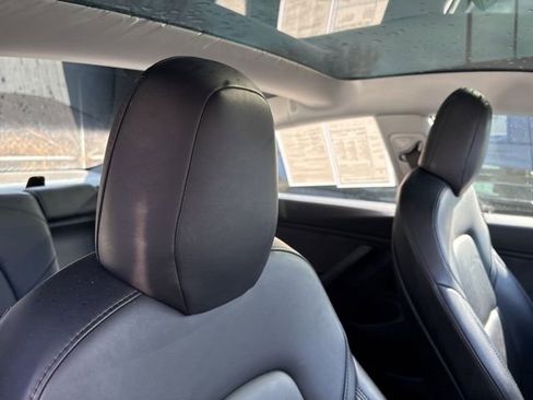 Used 2018 Tesla Model 3 Long Range image 28