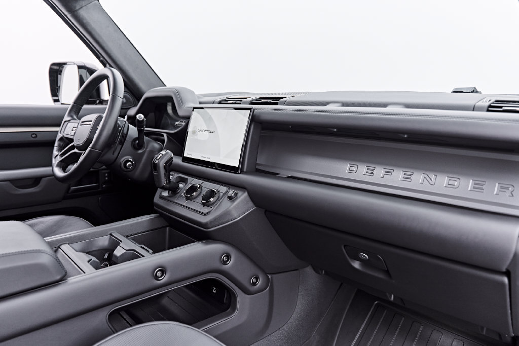 Used 2025 Land Rover Defender 110 AWD/4WD image 50