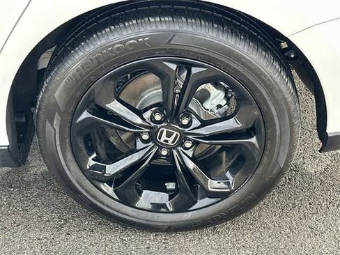 Used 2025 Honda Accord SE image 5