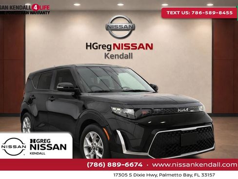 Used 2024 Kia Soul LX w/ Option Group 015 FWD image 1