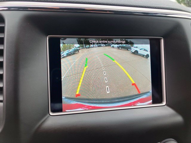 Used 2019 Jeep Grand Cherokee Laredo AWD/4WD image 18