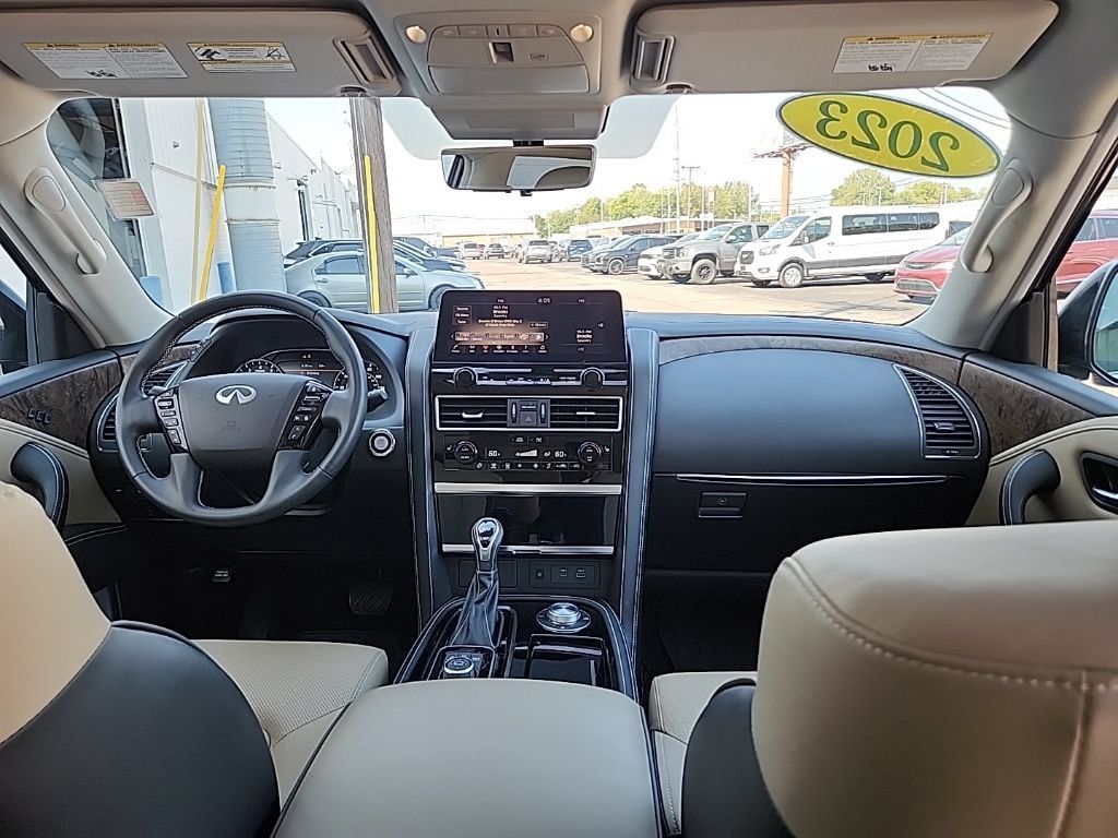 Used 2023 INFINITI QX80 Premium Select w/ Cargo Package AWD/4WD image 40