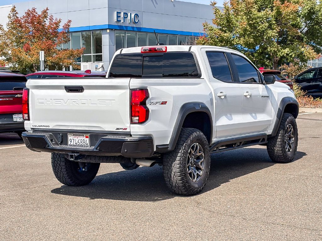 Used 2024 Chevrolet Colorado ZR2 w/ ZR2 Convenience Package III AWD/4WD image 4