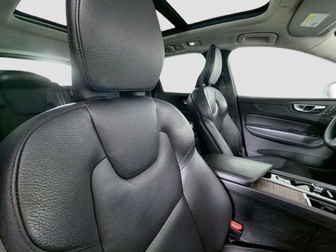 Used 2023 Volvo XC60 B5 Plus w/ Protection Package Premier FWD image 29