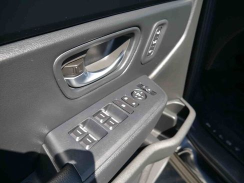 Used 2025 Honda Pilot Touring image 26