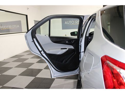 Used 2019 Chevrolet Equinox LS image 13