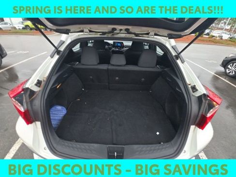 Certified 2018 Toyota C-HR XLE image 9