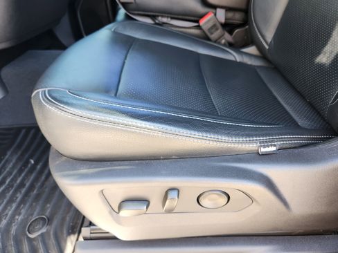 Certified 2025 Chevrolet Silverado 2500 LT w/ Texas Edition image 25