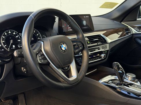 Used 2018 BMW 540i xDrive image 13
