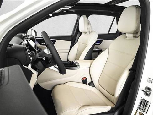 New 2026 Mercedes-Benz GLC 300 4MATIC image 18