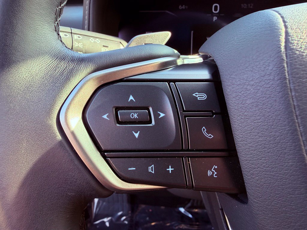 Used 2026 Lexus IS 350 F Sport w/ Accessory Package Z1 RWD image 21