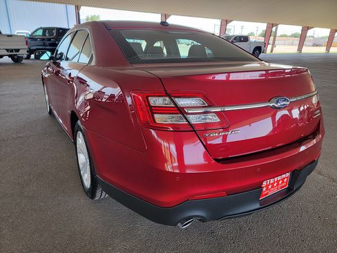 Used 2016 Ford Taurus SEL FWD image 7