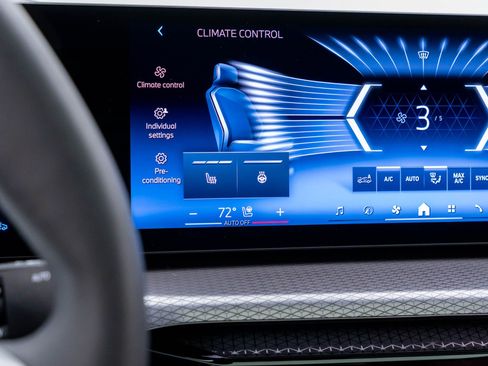 Certified 2025 BMW 430i xDrive AWD/4WD image 28