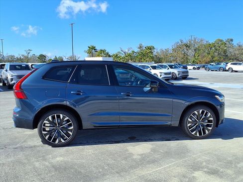 New 2026 Volvo XC60 B5 Ultra w/ Protection Package Premier image 8