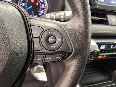 Certified 2022 Toyota RAV4 XLE image 18