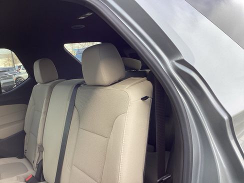 Used 2023 Chevrolet Traverse LS w/ Safety Package image 11