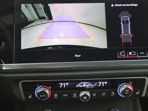 Certified 2025 Audi Q3 2.0T Premium w/ Convenience Package image 17