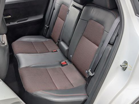 Used 2025 Nissan Kicks SR FWD image 17