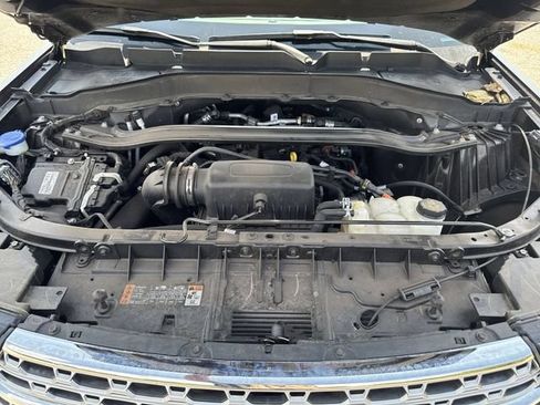 Used 2024 Ford Explorer Limited AWD/4WD image 26