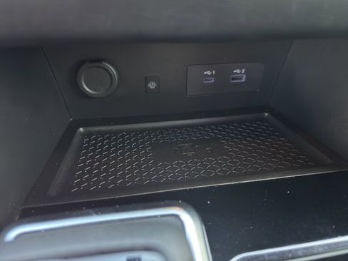 Used 2023 Nissan Pathfinder SL w/ Lighting Package (N92) image 39