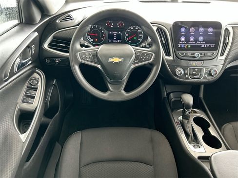 Used 2024 Chevrolet Malibu LS w/ Driver Confidence Package image 34