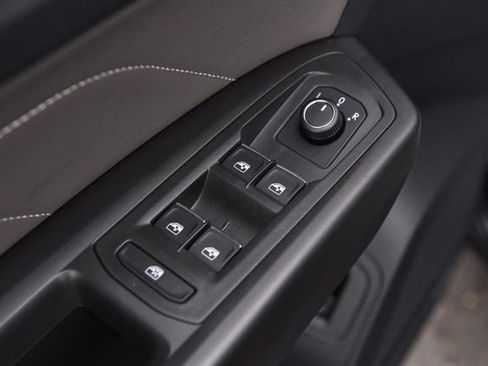 Used 2023 Volkswagen Atlas Cross Sport SEL image 8