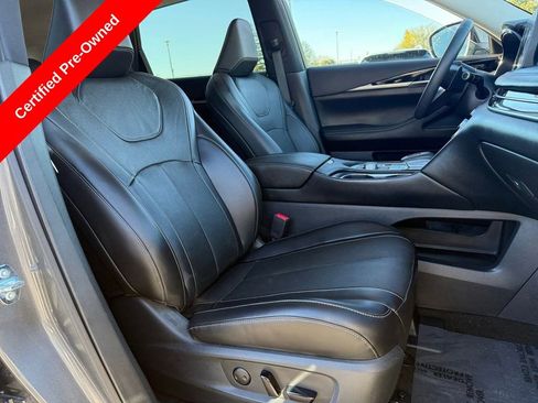 Used 2025 INFINITI QX60 Pure image 28