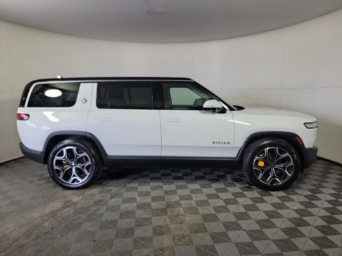 Used 2024 Rivian R1S Adventure AWD/4WD image 6