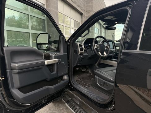 Used 2022 Ford F350 Lariat w/ Lariat Ultimate Package AWD/4WD image 18