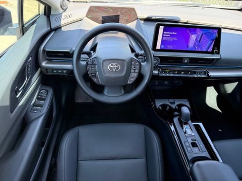 Used 2024 Toyota Prius Limited w/ Limited Premium Package FWD image 28