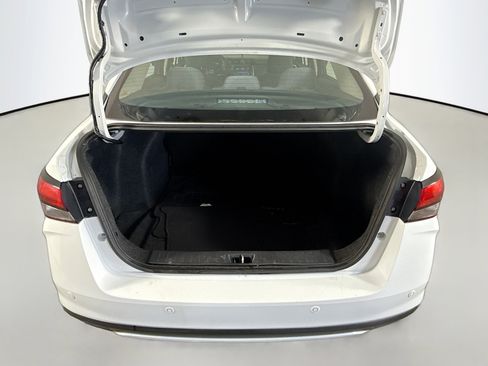 Used 2020 Nissan Versa S image 35