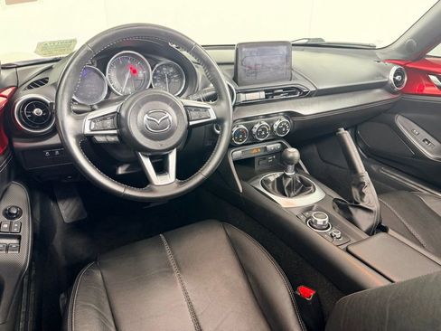 Used 2021 MAZDA MX-5 Miata Grand Touring image 14