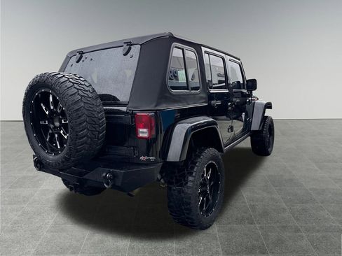 Used 2013 Jeep Wrangler Unlimited Rubicon w/ Dual Top Group image 6