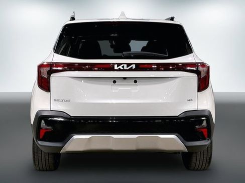 Used 2025 Kia Seltos SX w/ SX Sunroof Package AWD/4WD image 4