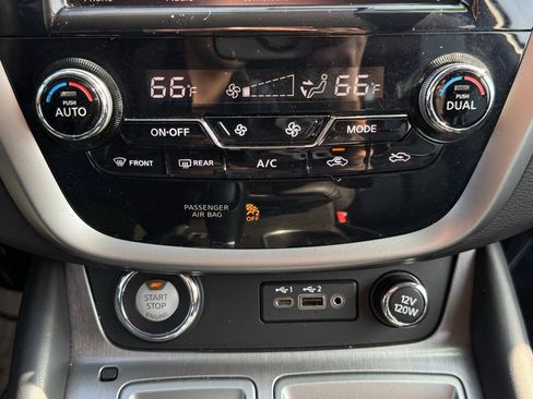 Certified 2024 Nissan Murano SV w/ SV Midnight Edition Package FWD image 28