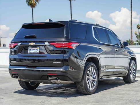 Used 2023 Chevrolet Traverse Premier image 9