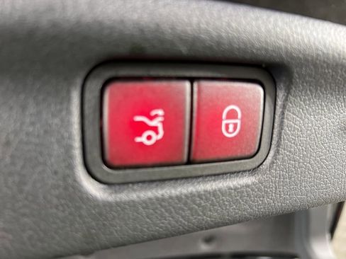 Certified 2023 Mercedes-Benz C 300 4MATIC Sedan image 15