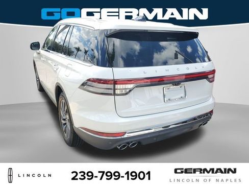 New 2025 Lincoln Aviator AWD w/ Equipment Group 101A image 10
