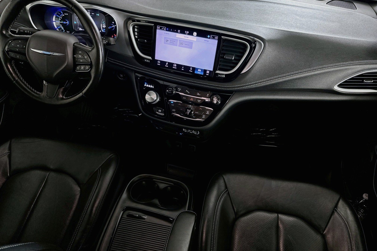 Used 2021 Chrysler Pacifica Touring-L w/ Uconnect Theater Family Group FWD image 6
